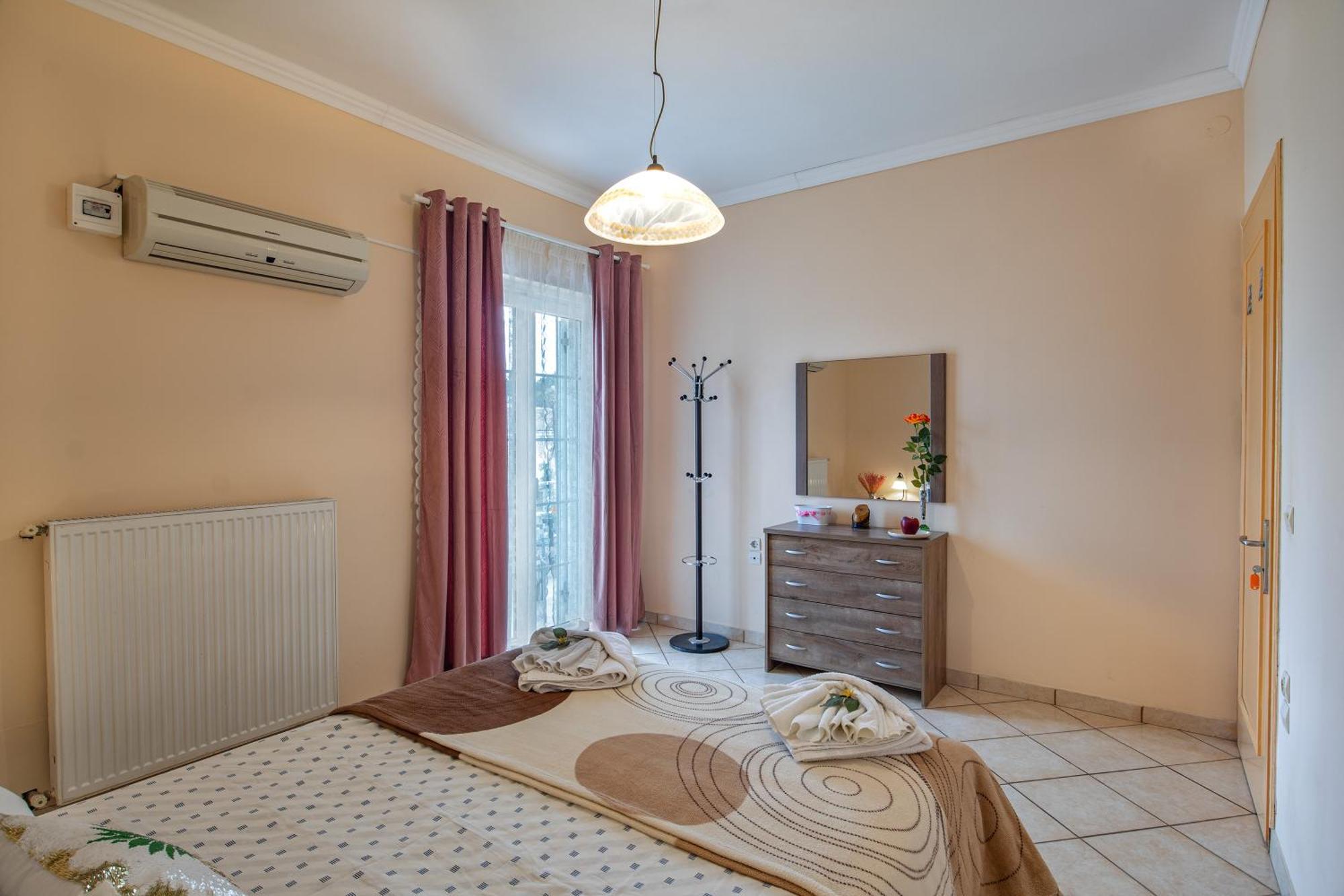House Of Velenia - 2 Bedroom Apartment Near Old Town, Airport And Bus Station Corfu  Exteriér fotografie