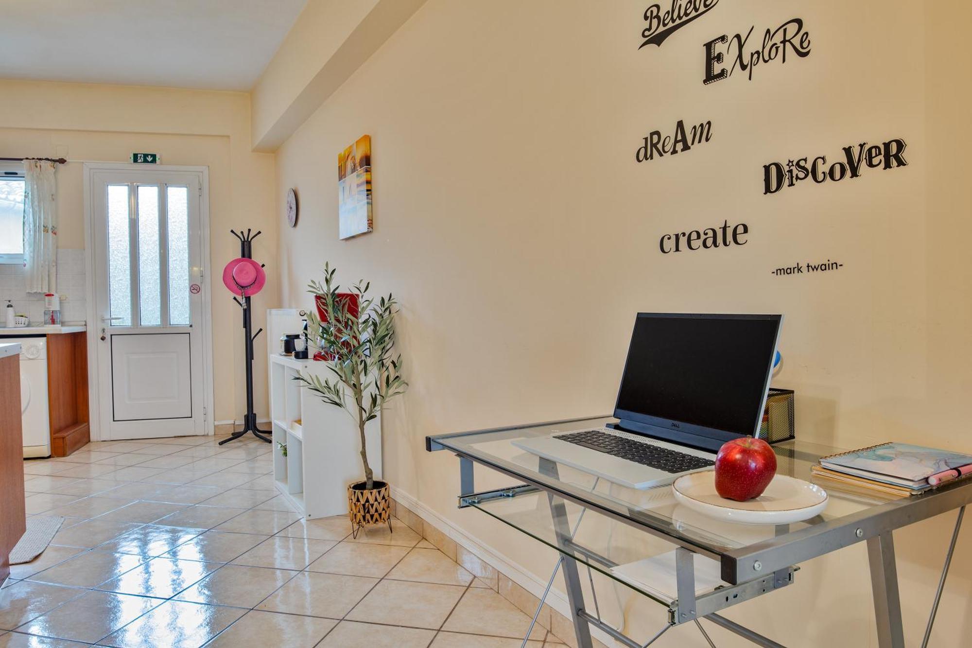 House Of Velenia - 2 Bedroom Apartment Near Old Town, Airport And Bus Station Corfu  Exteriér fotografie