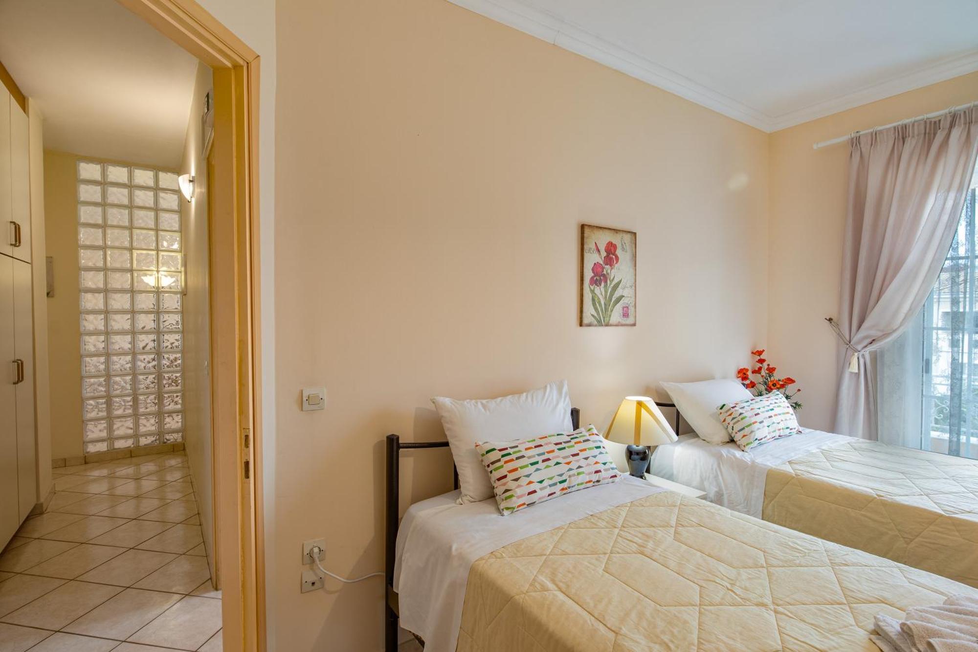 House Of Velenia - 2 Bedroom Apartment Near Old Town, Airport And Bus Station Corfu  Exteriér fotografie